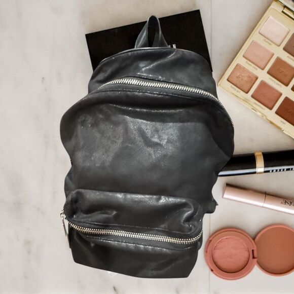 Black MAC Cosmetic Backpack with Silver Zippers - Picture 1 of 8